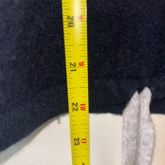 Vineyard Vines Navy Blue & White Stripe Hooded Wool Cashmere Sweater Size Small - Picture 10 of 12